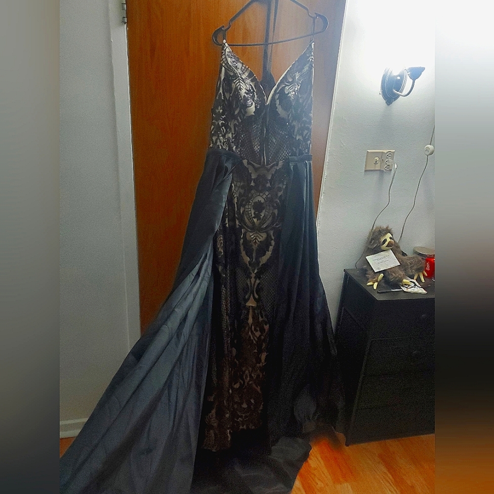 Black and Nude Evening Gown, size 18